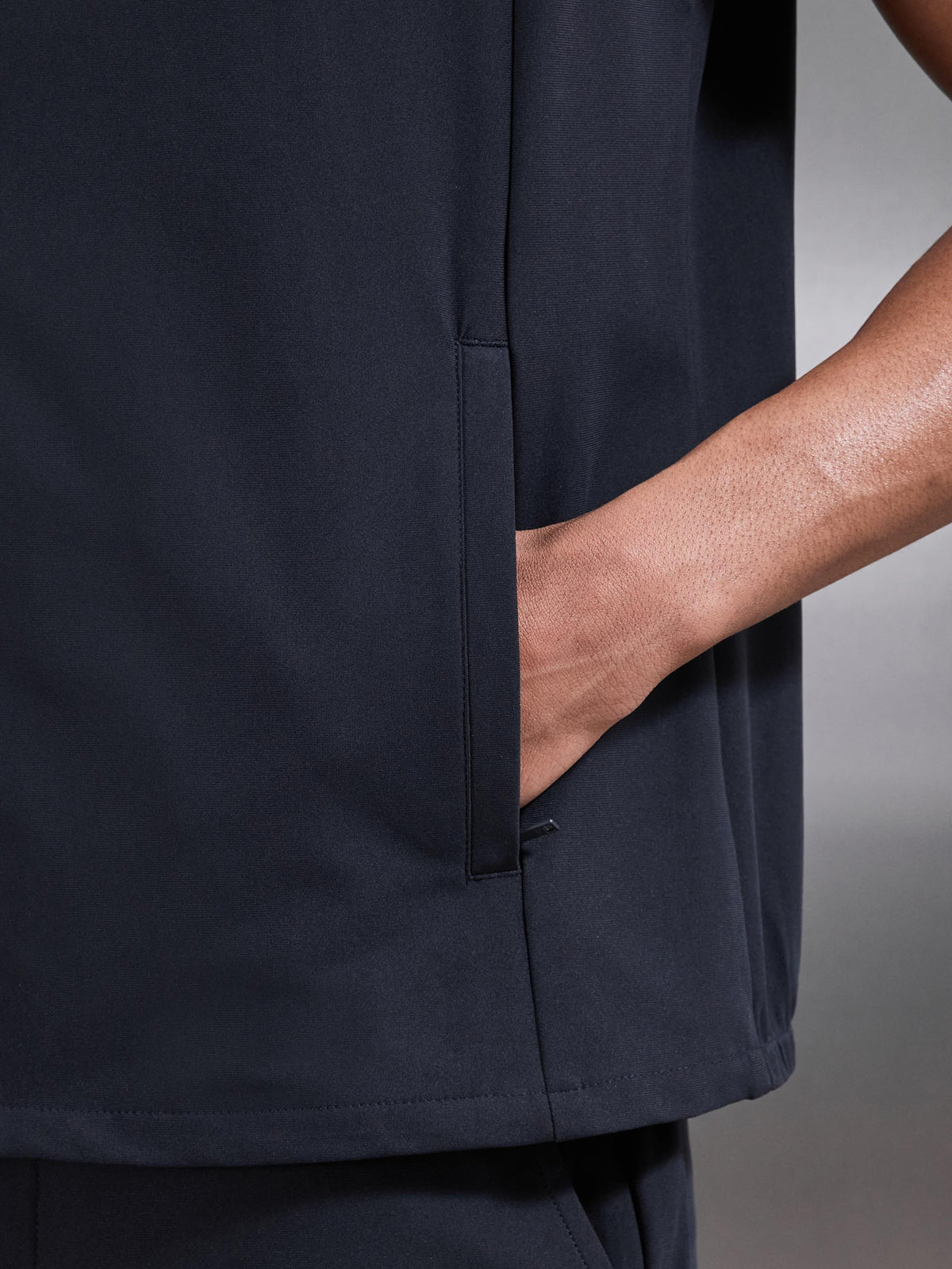 24 Hour Gilet in Navy